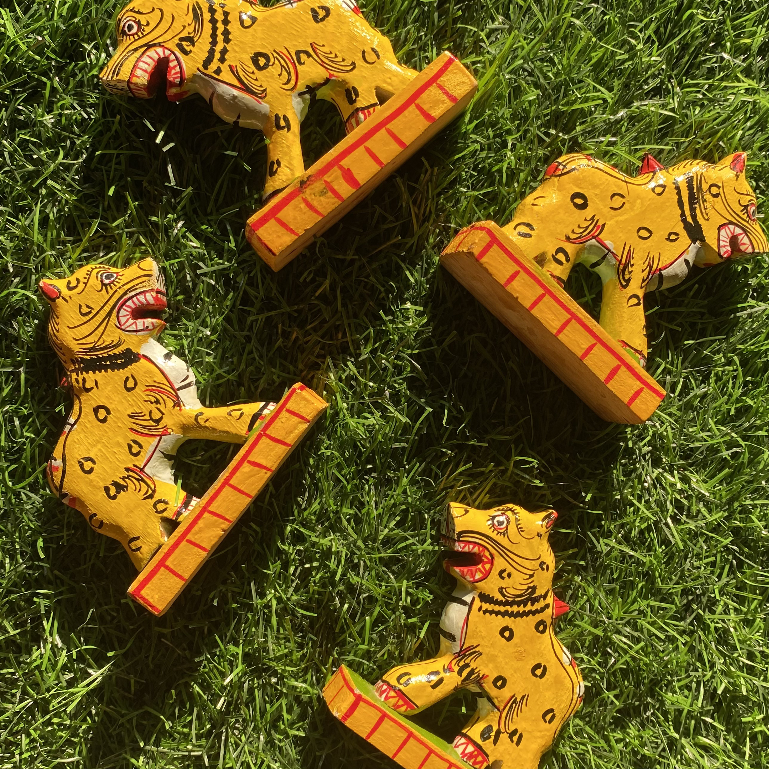 Figurines